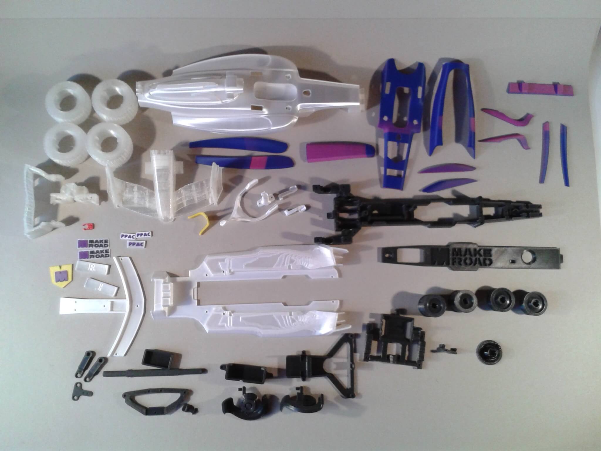 My print and partial assembly of "MAKEROAD F1" - image 4