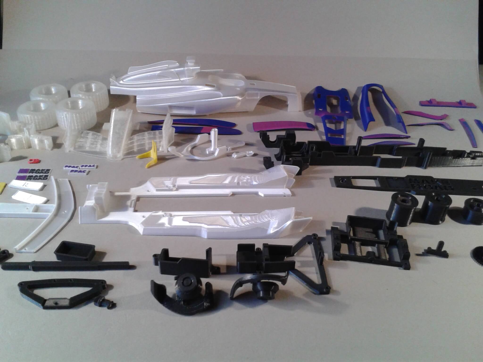 My print and partial assembly of "MAKEROAD F1" - image 3