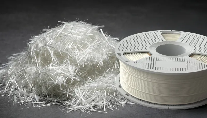 Contiene un 10 % de fibra de vidrio, rígido y robusto, con mayor resistencia y rigidez en comparación con el ABS convencional